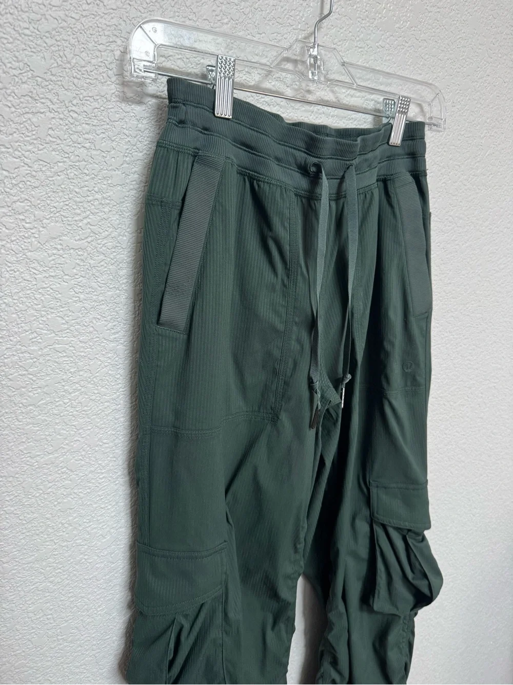 Lululemon Dance Studio Relaxed-Fit Mid Rise Cargo Pants Women’s XS Green